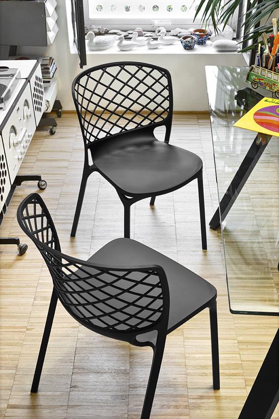 | | Stapelbare Stühle Praktisch Design GmbH & Ungewohnt mit Stil